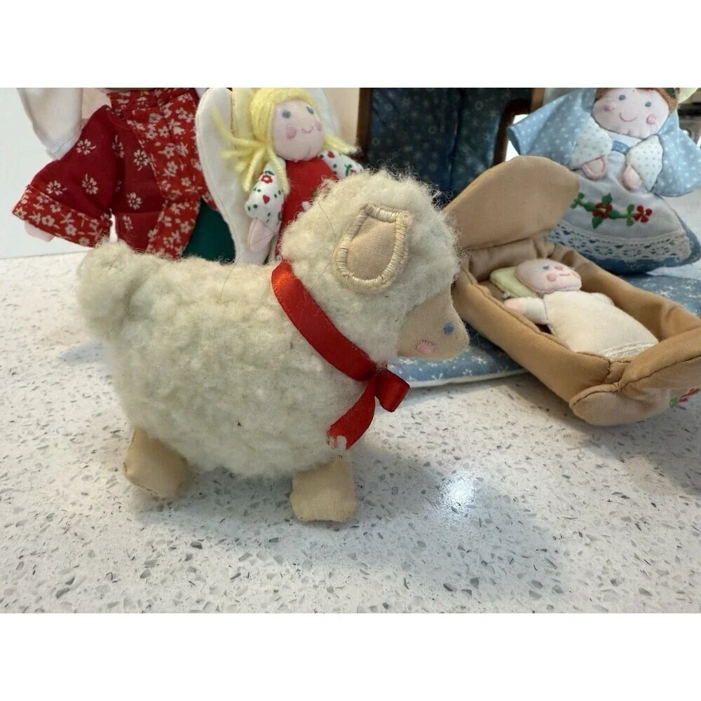 Vintage House of Hatten Plush Fabric Nativity Set Manger Soft Carry Case